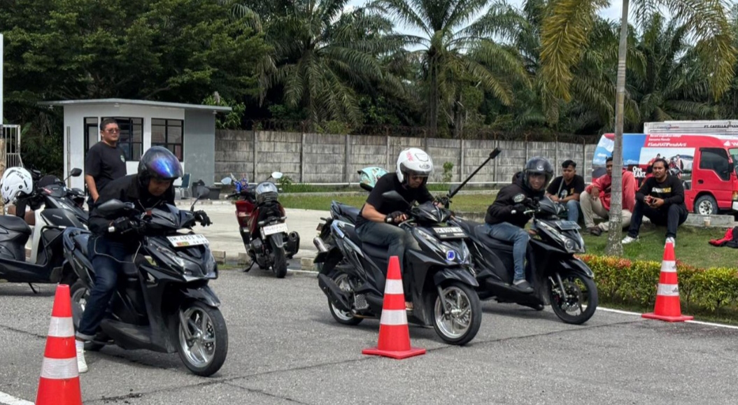 Capella Honda Fun Drag Matic 160