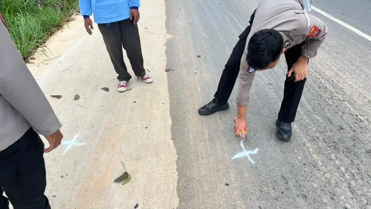 TKP Mobil MBG Tabrak Pengendara/Tribunbatam