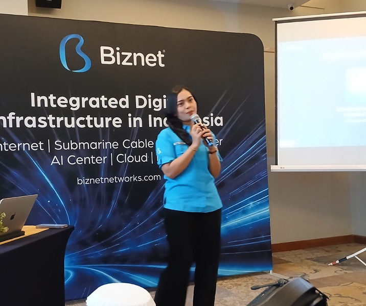 Regional Manager Biznet Riau-Sumatera Barat Della Charina. Foto: Surya/Riau1.