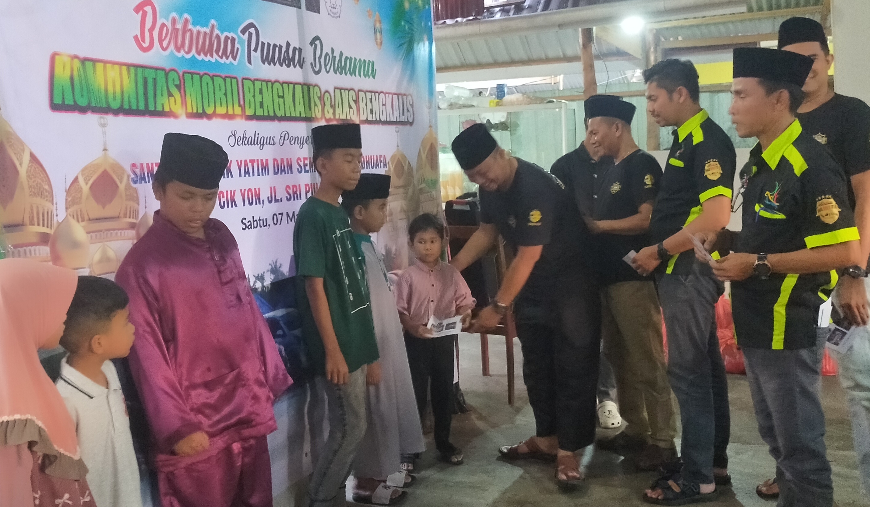 Komunitas Mobil Bengkalis Gelar Bukber Puasa dan Santuni Anak Yatim serta Salurkan Sembako Kaum Dhuafa