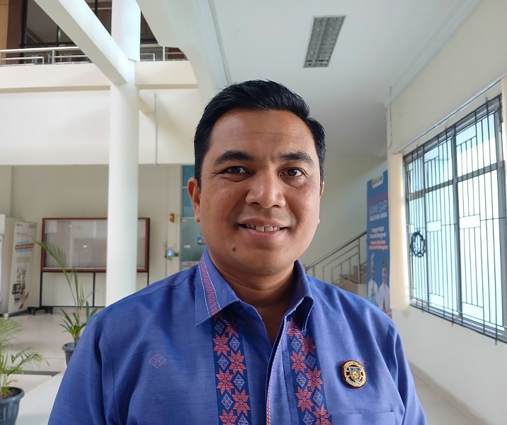 Plh Asisten II Bidang Perekonomian dan Pembangunan Setdako Pekanbaru Zulhelmi Arifin. Foto: Surya/Riau1.