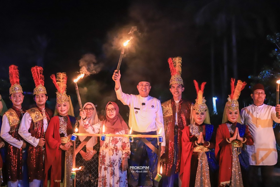 Festival Lampu Colok 1447 Hijriah di Meranti
