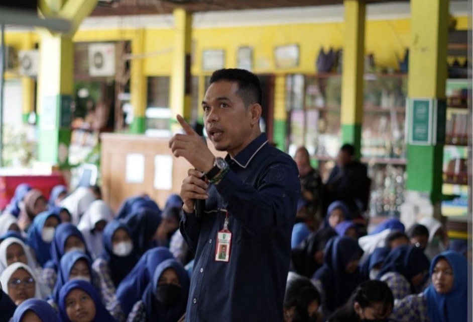 Kadisdik Riau, Erisman Yahya