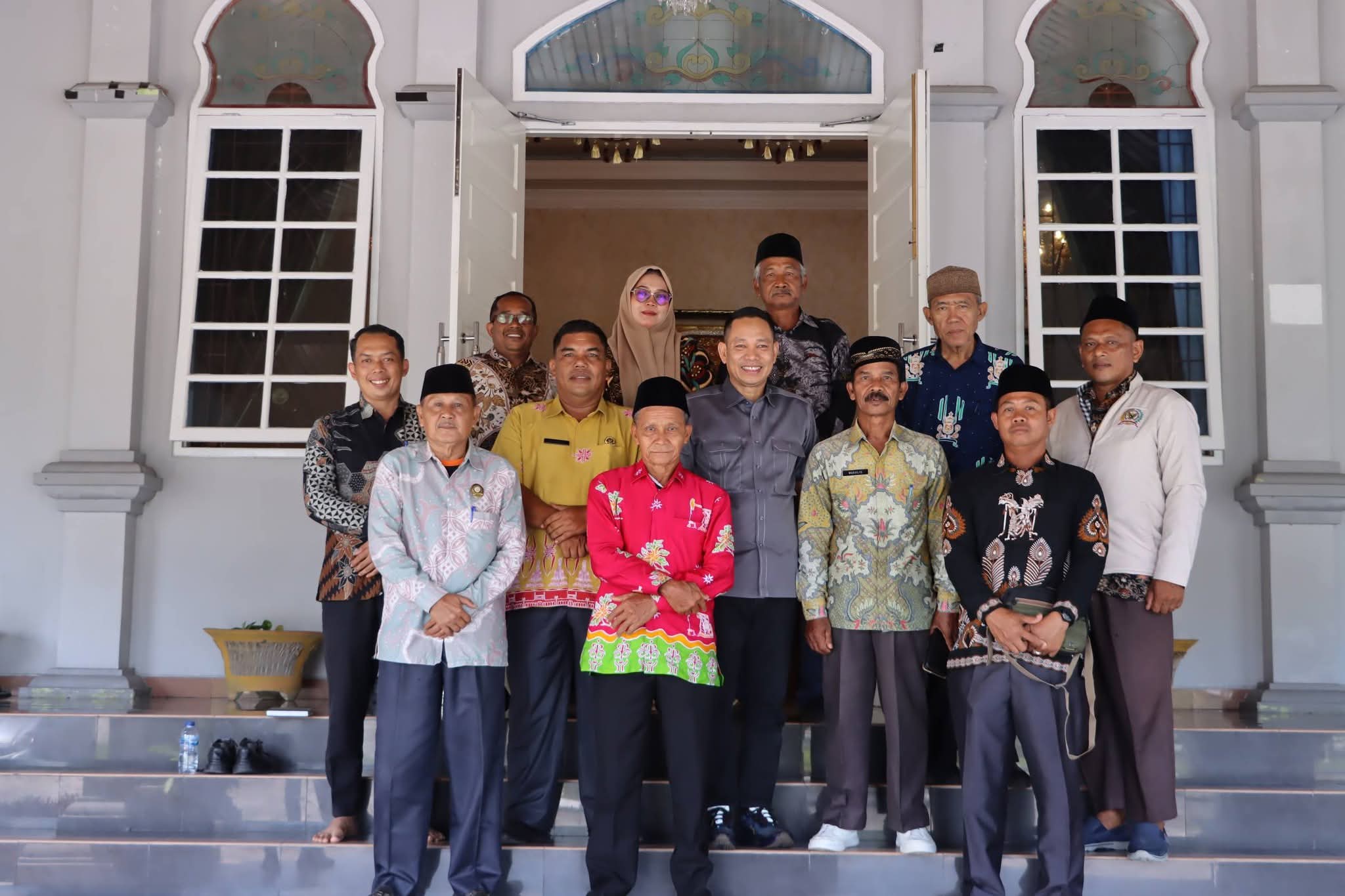 Ketua DPRD Siak Gelar Silaturahmi dan Coffee Morning Bersama Bapekam dan Tokoh Masyarakat