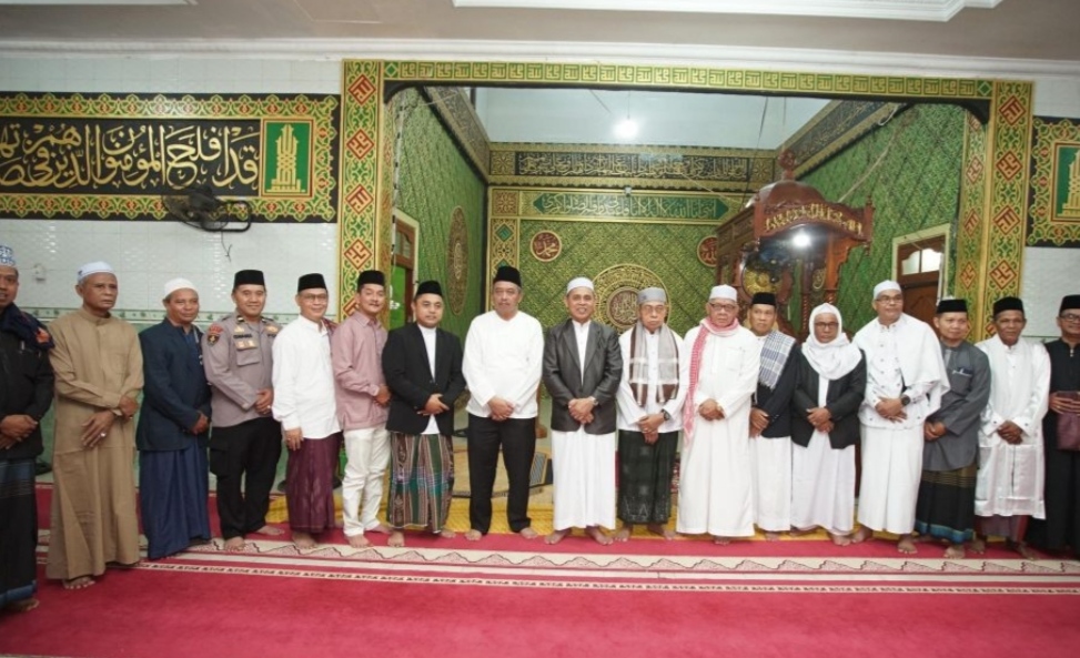 Bupati Inhil usai shalat Iduladha di Keritang