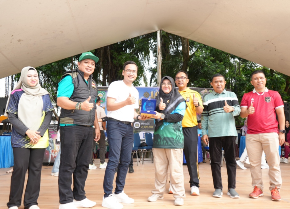 Lomba senam Zapin di Tualang Siak