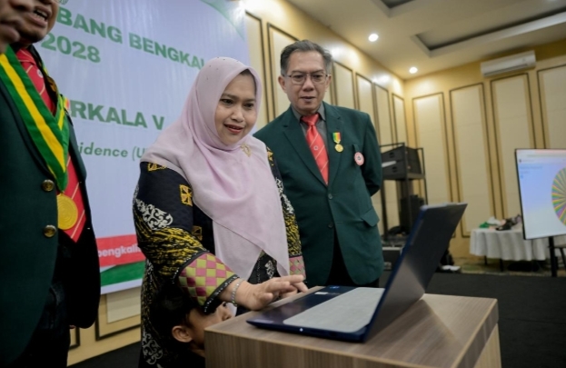 Saat Lantik Pengurus IDI, Bupati Bengkalis :Keterbatasan Anggaran Bukan Alasan Turunkan Kualitas Pelayanan