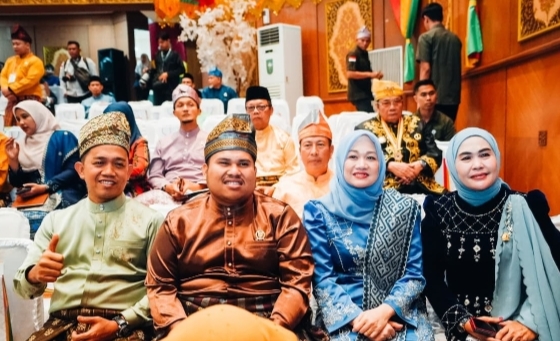 Wakil Ketua I DPRD dan Sekwan Bengkalis Hadir Pada Paripurna Hari Jadi ke 69 Provinsi Riau