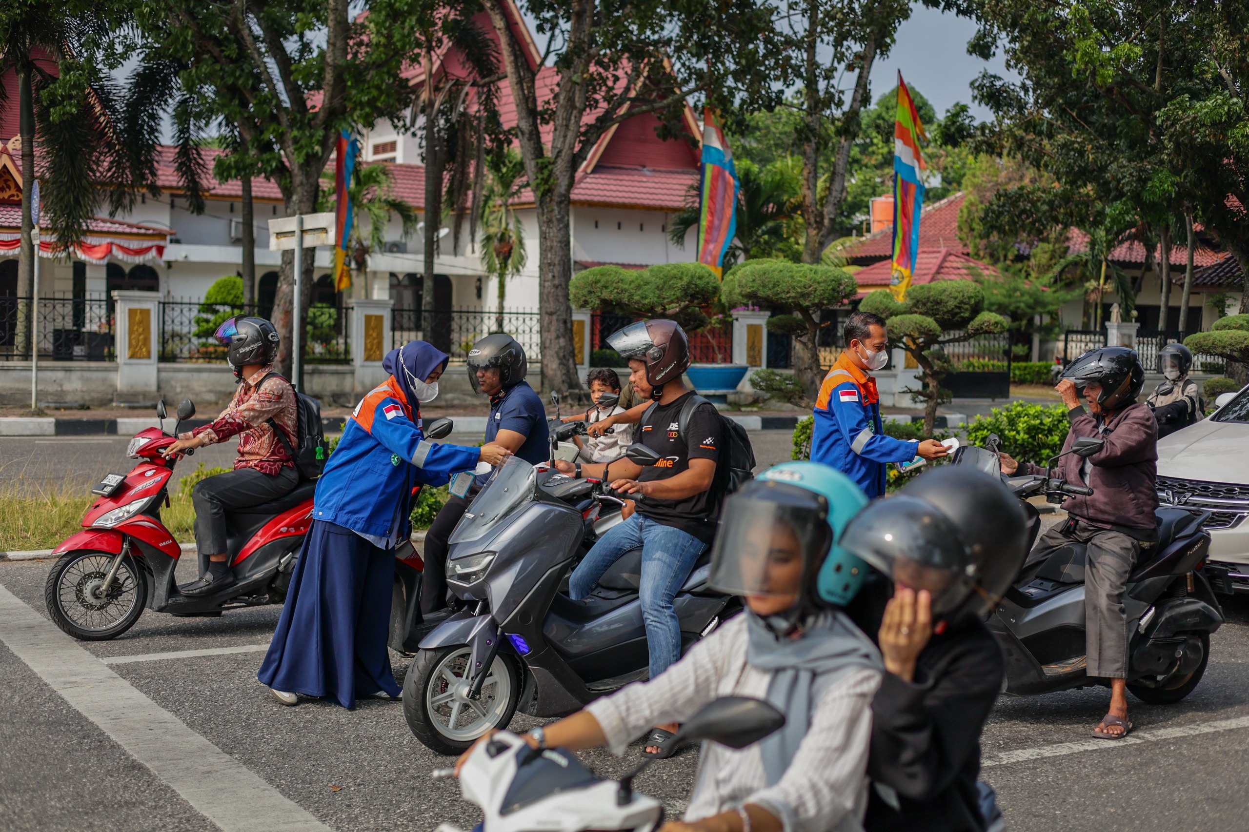 program BSP Peduli menyalurkan sebanyak 20.000 masker kepada masyarakat Riau. (Istimewa)