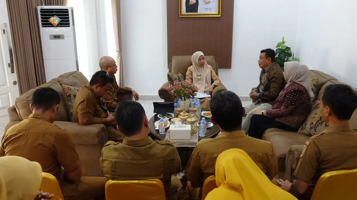 Pertemuan Pejabat Pemkab Inhil dengan Pejabat Pemkab Tanjung Jabung Barat