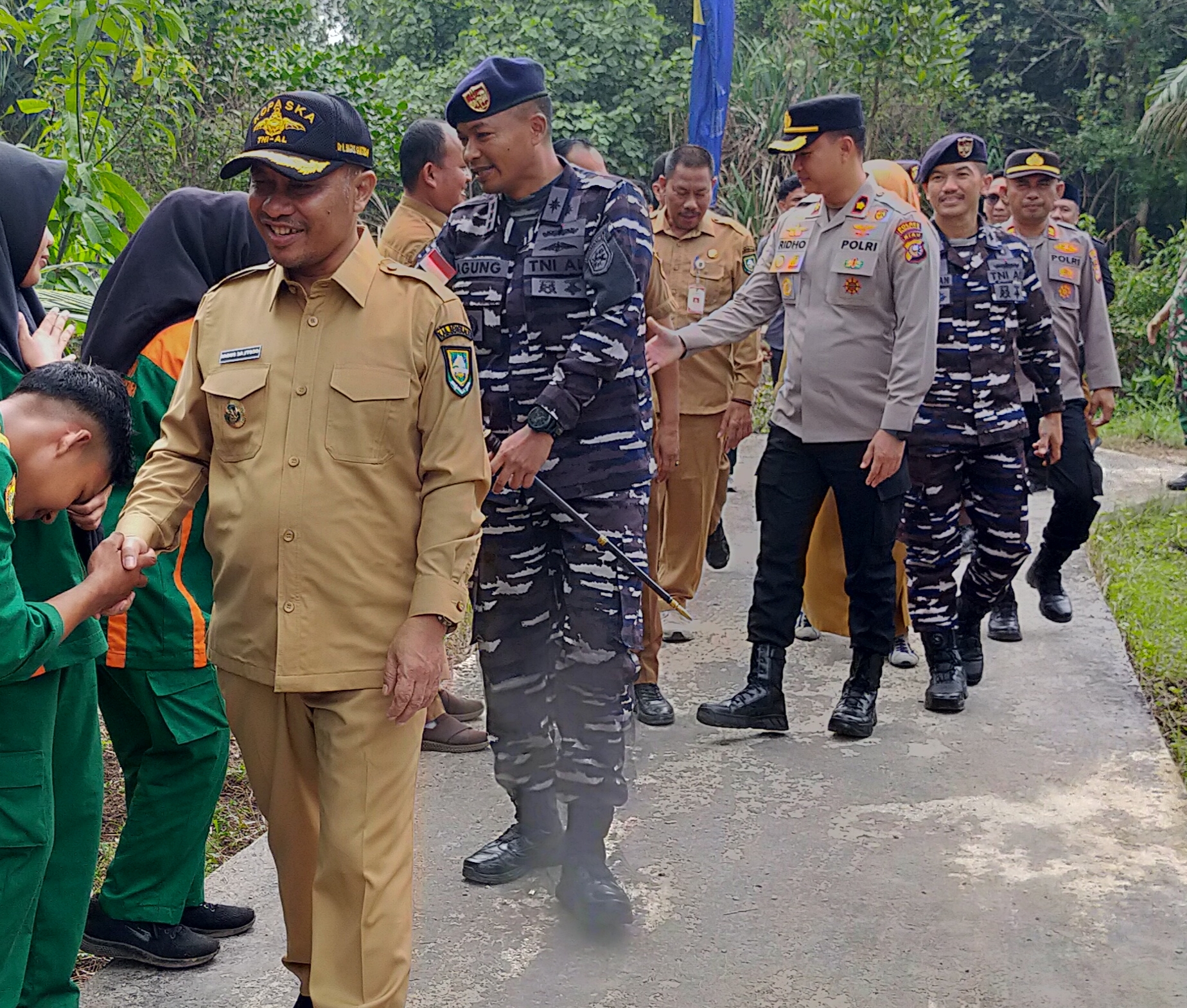 Sudah Masuk Darurat Bencana Ekologis, Begini Respon Danlanal Dumai Saat Tinjau Abrasi di Bantan