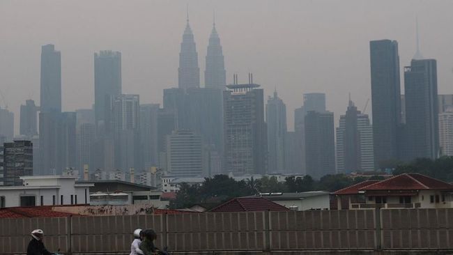 Karhutla RI Sebabkan Kabut Asap di Malaysia
