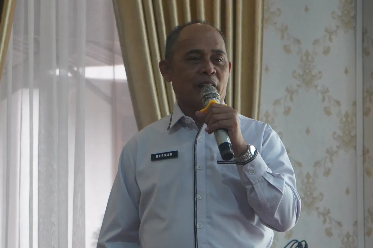 Bupati Indragiri Hilir (Inhil) Herman,