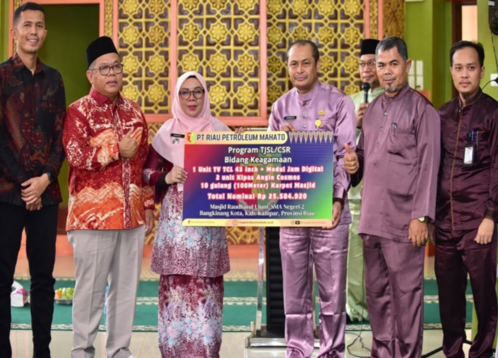 Penyerahan CSR BUMD di Kampar