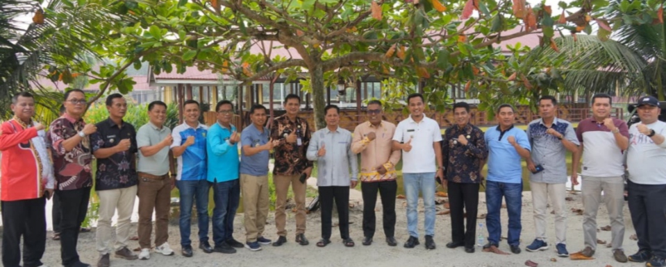Plt Bupati Muklisin bersama Camat se Kuansing
